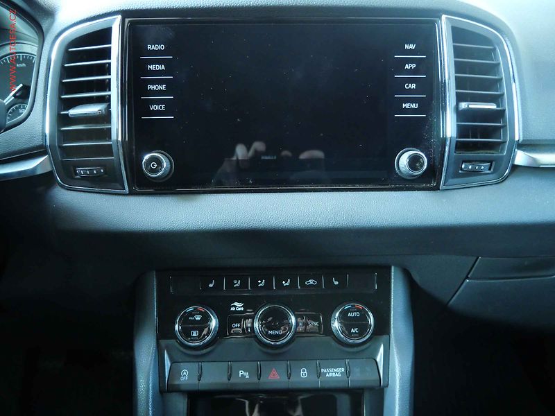Škoda Karoq (2018) 1.5TSi, 1.maj,ČR, LED, navi - fotka 13 z 21