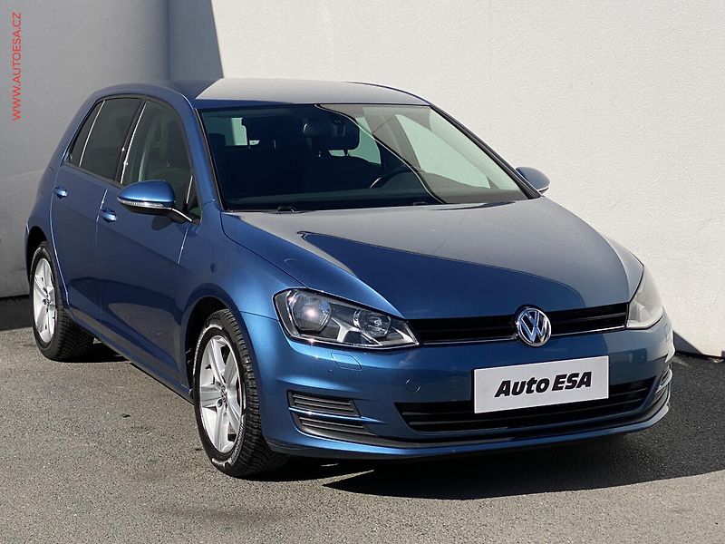 Volkswagen Golf (2013) 1.2 TSi, Comfortline, park. - fotografie inzerátu