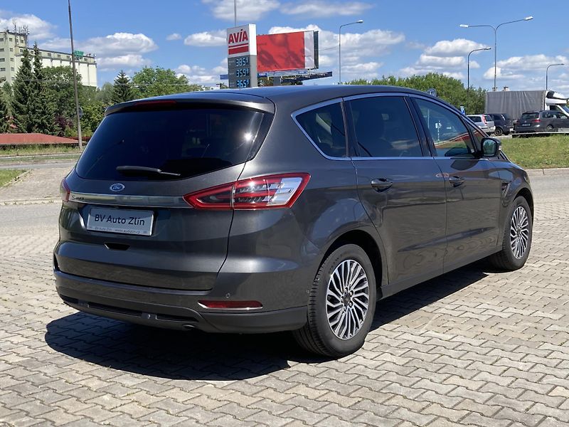 Ford S-MAX (2018) 2.0 TDCi Titanium, 7míst - fotka 5 z 42