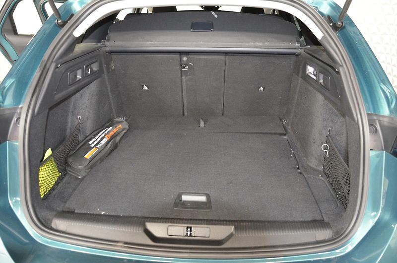 Peugeot 308 (2023) 1.2PT 130 Allure Pack AT - fotka 18 z 21
