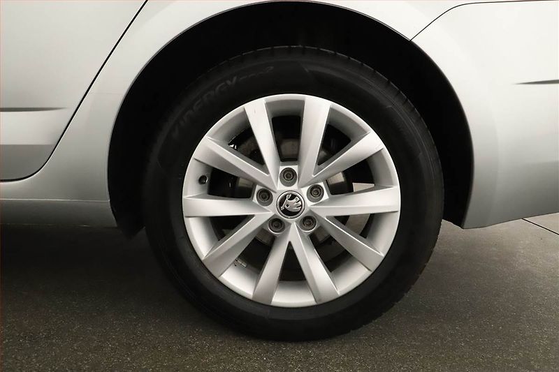 Škoda Octavia (2018) 1.6 TDI, Automat, Serv.kniha - fotka 15 z 15