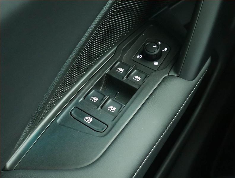 Volkswagen Tayron (2025) 1.5 eTSI - fotka 16 z 27