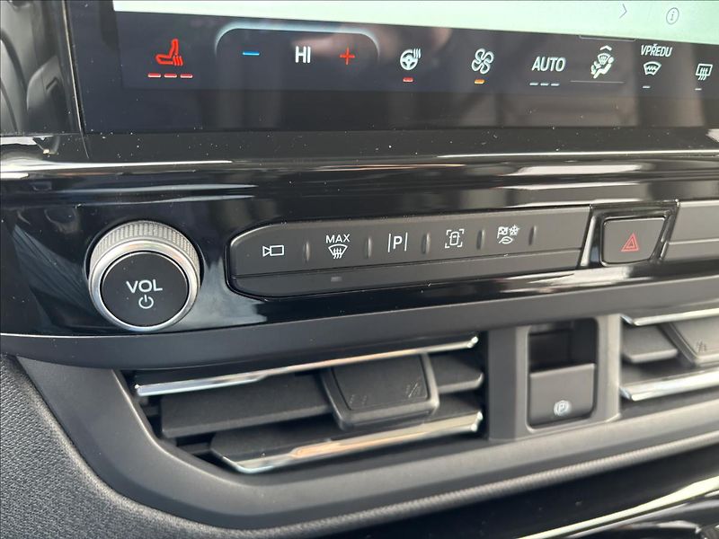 Ford Tourneo Custom 2,0 125kW Titanium X AWD L1 - fotka 37 z 47