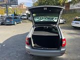 Škoda Superb (2012) 2,0 TDi 103 Kw AMBIENTE - náhled 14
