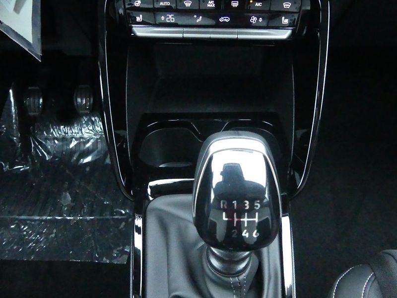 Citroën C3 (2026) MAX Turbo 100k Manual - fotka 17 z 21