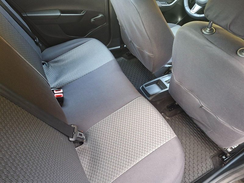 Škoda Fabia (2015) 1.0MPi 44kW - fotka 20 z 26