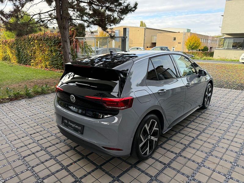 Volkswagen ID.3 Pro 150 kW 360° kamera 62kWh - fotka 35 z 37