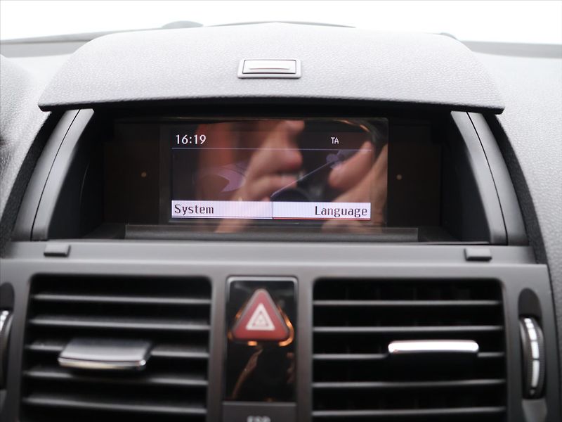 Mercedes-Benz Třídy C 2.2 200CDI 100KW 78'786 km - fotka 18 z 28