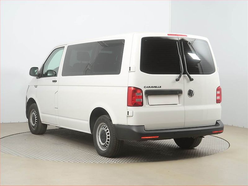 Volkswagen Caravelle (2019) 2.0 TDI, 1Maj - fotka 4 z 15