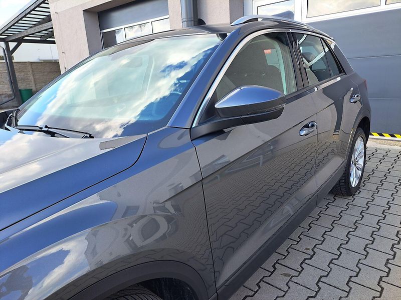 Volkswagen T-Roc (2022) 1.5 TSI DSG Style 110kW ZÁRUKA - fotka 7 z 30