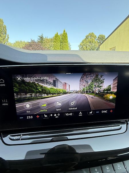 Škoda Octavia (2022) 2,0TDi 85kW Koup.ČR,Vyhř. Okno - fotka 16 z 17