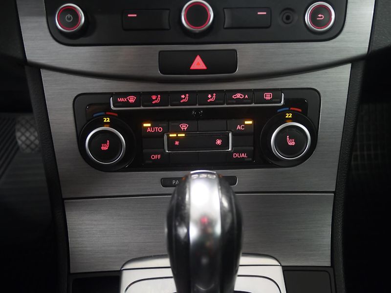 Volkswagen Passat - fotka 21 z 25
