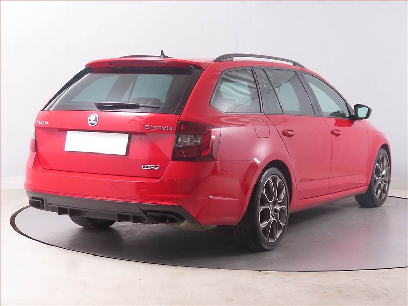 Škoda Octavia (2018) RS 2.0 TSI - fotka 5 z 17