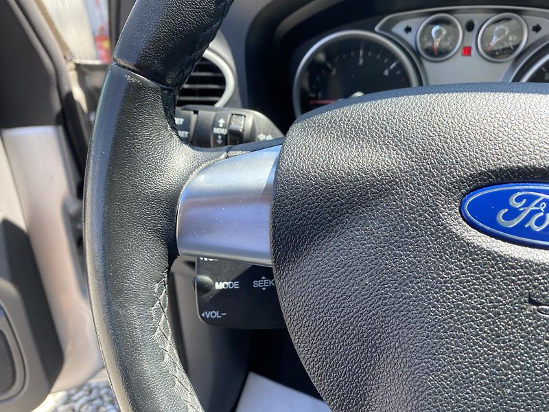 Ford Focus 1.6 TDCi 90PS KOMBI STK  - fotka 142 z 151