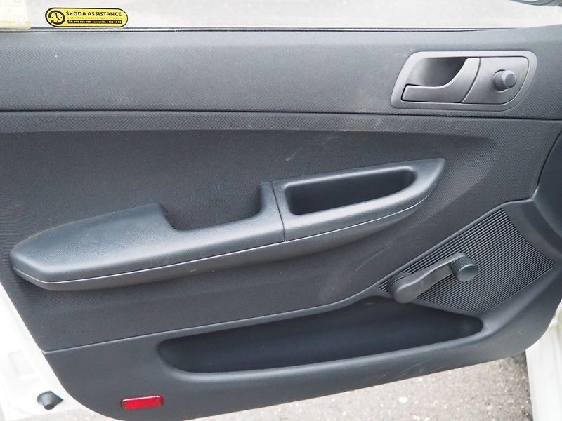 Škoda Fabia (2007) 1.4i, 1. Maj ČR - fotka 9 z 36