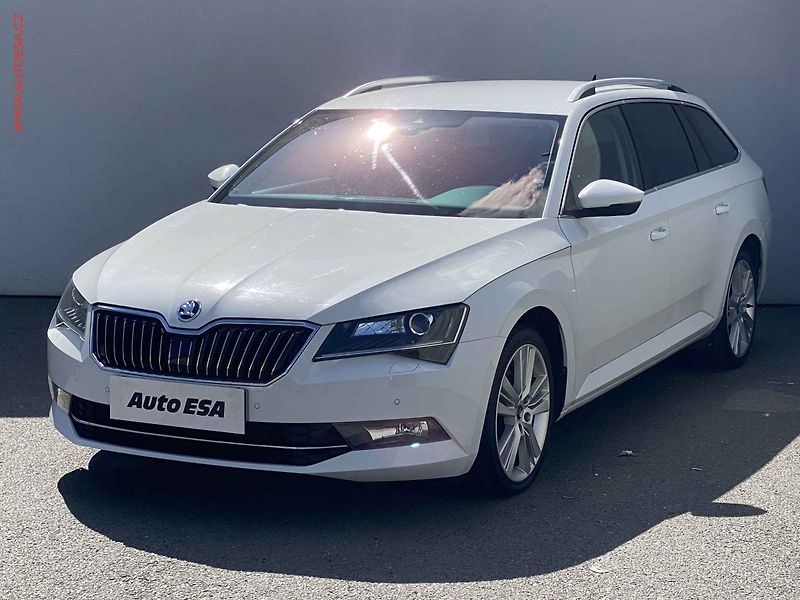 Škoda Superb (2017) 2.0 TDi, Style, STK6/28 - fotka 3 z 18