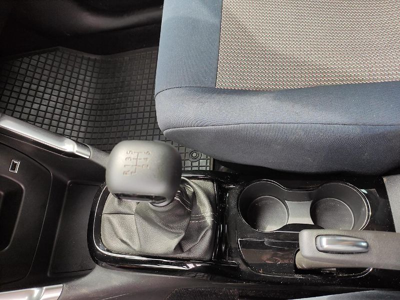 Citroën C3 Aircross (2022) 1.2 110k MAN6 záruka 1majitel - fotka 18 z 31