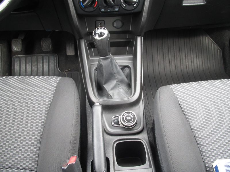 Suzuki Vitara 1.6 LPG - fotka 13 z 17