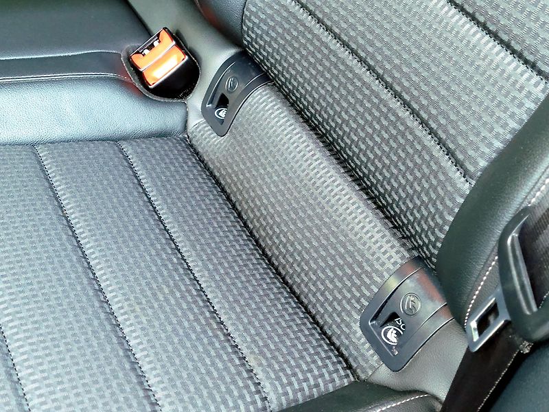 Volkswagen Golf CZ, VÝBAVA, SERV.KN.CEBIA      - fotka 30 z 74