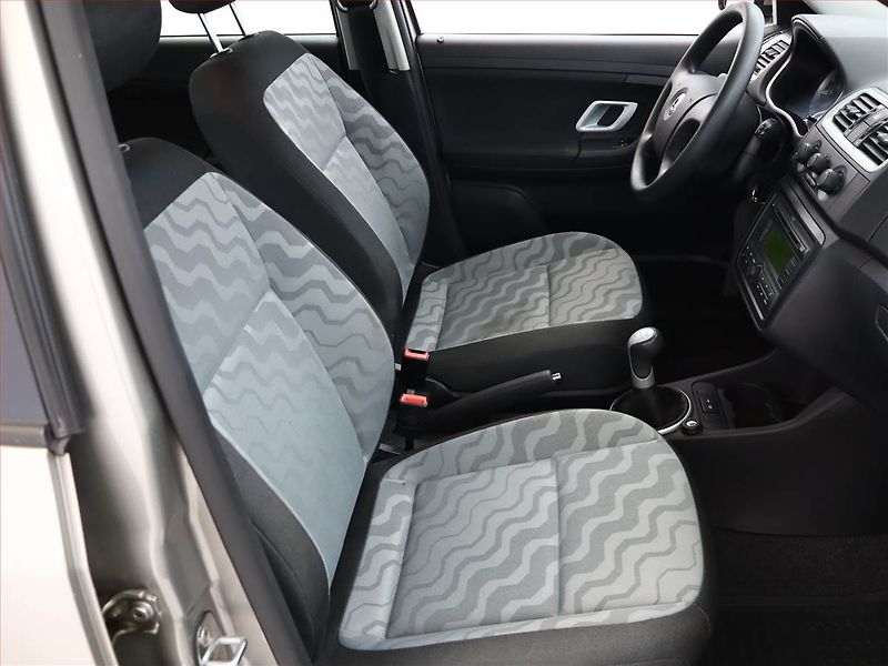 Škoda Fabia (2008) 1.2 12V, Serv.kniha - fotka 7 z 12