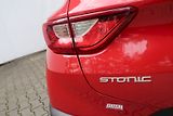 Kia Stonic (2023) Exclusive 1,0 T-GDI DCT7 74kW - náhled 25