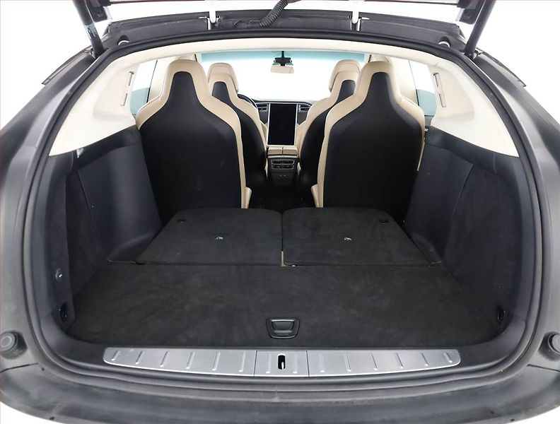 Tesla Model X (2017) P100D, SoH 92% - fotka 11 z 25