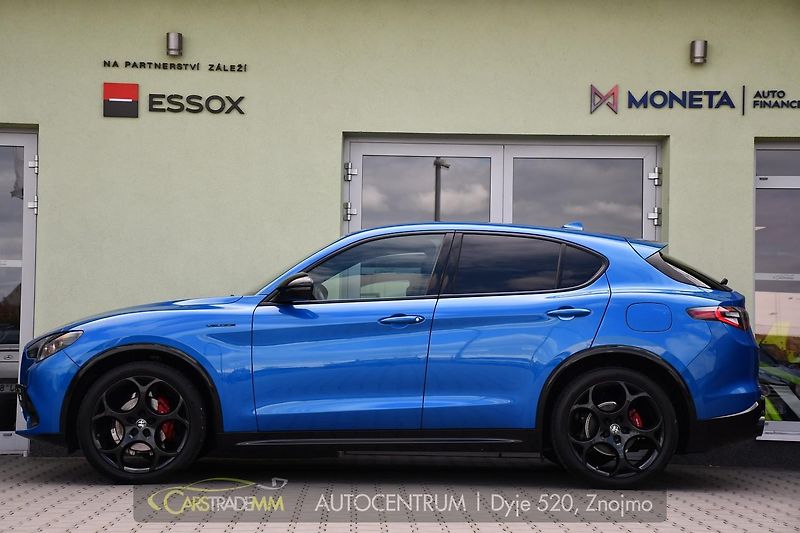 Alfa Romeo Stelvio 2.2 Diesel 16V 154kW VELOCE Q4 - fotka 2 z 53