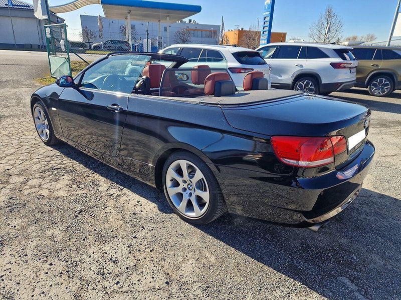 BMW Řada 3 330i AT Cabrio 200kW, CZ, 2. m - fotka 7 z 19