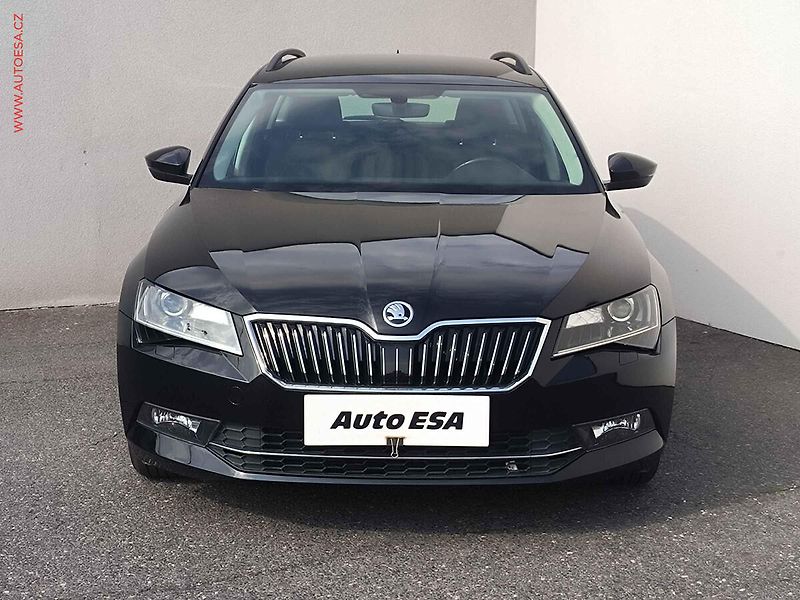 Škoda Superb (2019) 2.0TDI, ČR, Ambition, DSG - fotka 2 z 24