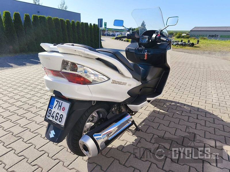 Suzuki Burgman 400 (2010) ABS - fotka 6 z 11
