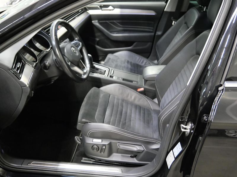 Volkswagen Passat - fotka 11 z 24