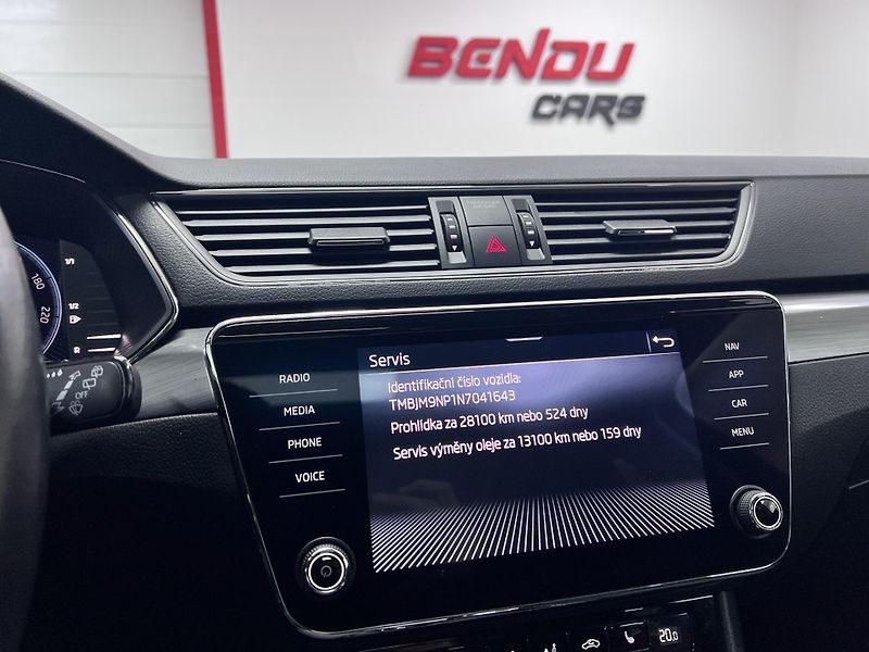 Škoda Superb 2.0 TSI 140 kW Style Servis - fotka 35 z 50