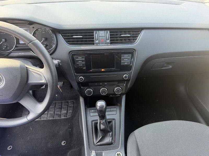 Škoda Octavia 1.2 TSI - fotka 16 z 22