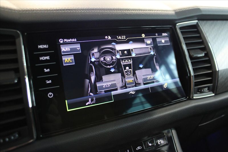 Škoda Kodiaq TDi DSG 4x4 Style ACC/Fullserv - fotka 23 z 33
