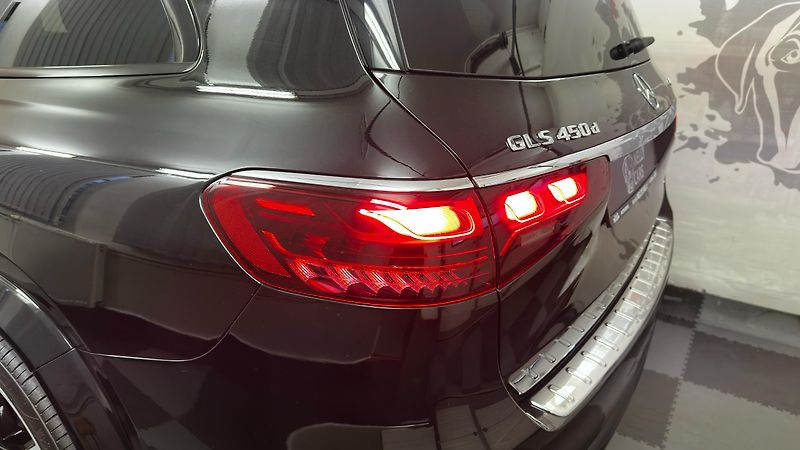 Mercedes-Benz GLS 450 d / 4 MATIC - fotka 8 z 69