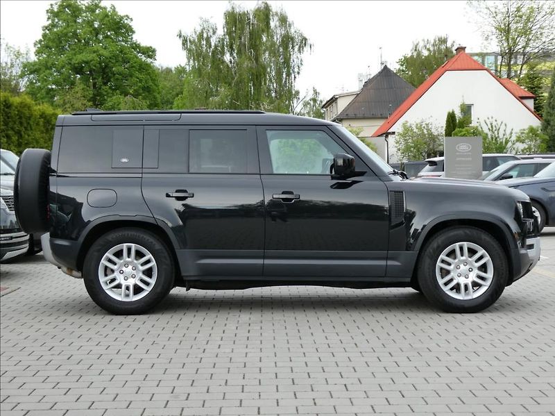 Land Rover Defender 3,0 D250 110 SE,1.maj,ČR,tažné - fotka 6 z 39