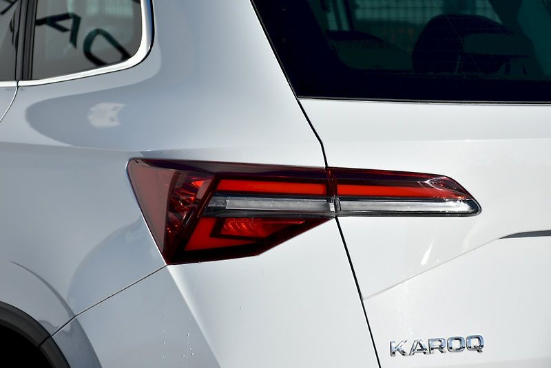 Škoda Karoq (2025) Top Selection 1,5 TSI 110 kW 6 - fotka 15 z 37