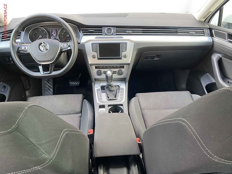 Volkswagen Passat (2016) 2.0TDi, Comfortline, DSG, LED - fotka 8 z 19