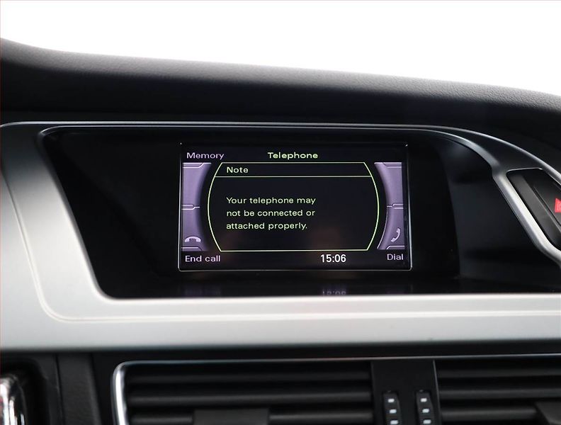 Audi A4 (2010) 2.0 TDI, nová STK - fotka 12 z 18
