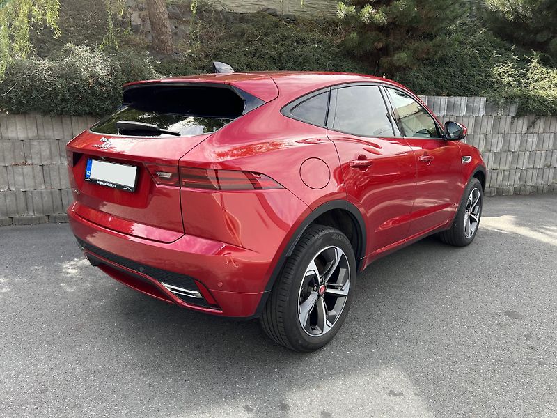 Jaguar E-Pace 2.0 D165 AWD R-DYNAMIC ZÁRUKA - fotka 5 z 18
