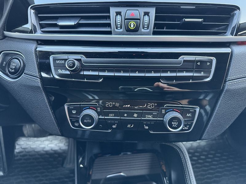 BMW X1 (2020) 2.0d Xdrive Navi 4x4 LED - fotka 14 z 50