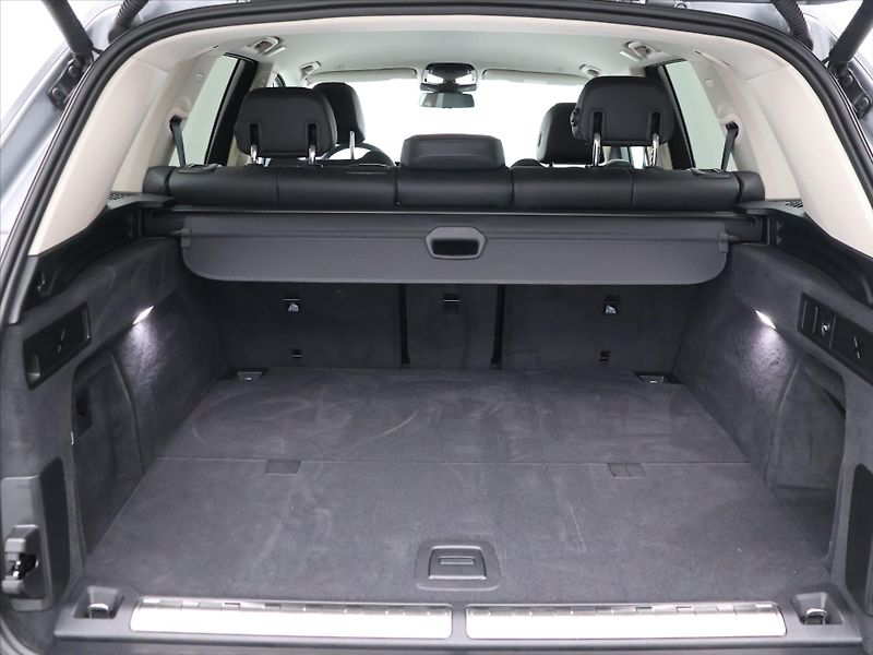 BMW X5 3,0 50e xDrive 230kW CZ DPH - fotka 10 z 38