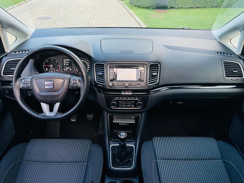 Seat Alhambra 2.0TDI MANUÁL SERVISKA TAŽNÉ - fotka 25 z 51