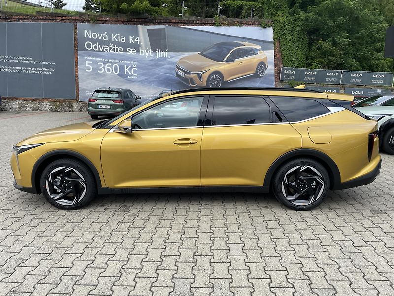 Kia K4 Sportswagon (2026) 1,6 T-GDi 7DCT TOP 110 kW - fotka 6 z 29