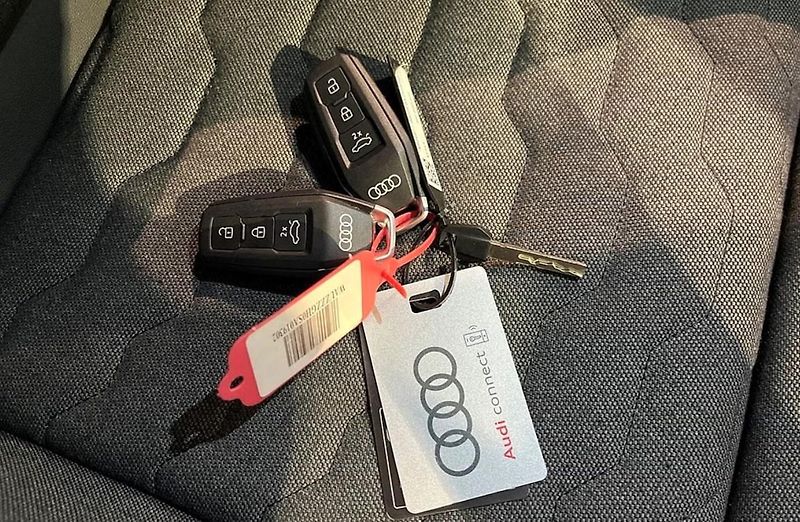 Audi A6 Avant e-tron Auto. Parkování 360kam  - fotka 17 z 25