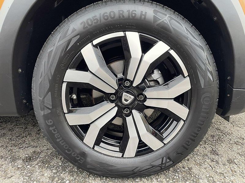 Dacia Sandero (2022) STEPWAY Comfort 1,0TCe 90k CVT - fotka 22 z 26