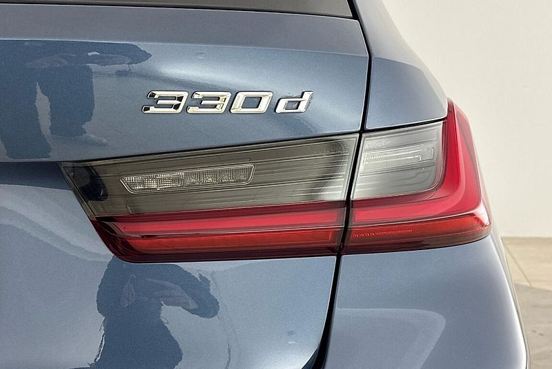 BMW Řada 3 řady 3 | 330d xDrive - fotka 5 z 25