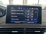 Peugeot 3008 (2018) 1,2I STT ALLURE NAVI KAMERA - náhled 28