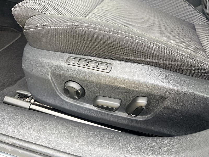 Škoda Superb 2.0TDI 147KW DSG MATRIX 4x4 - fotka 14 z 44