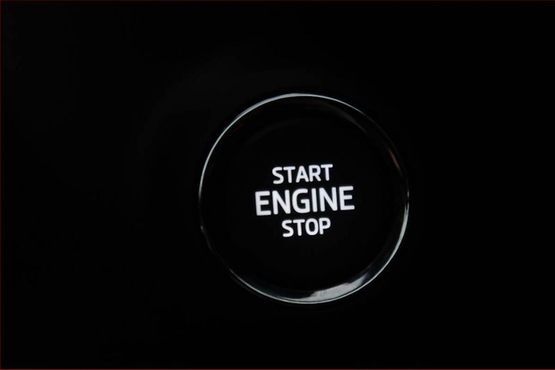 Škoda Karoq (2021) Sportline 1.5 TSI - fotka 21 z 23